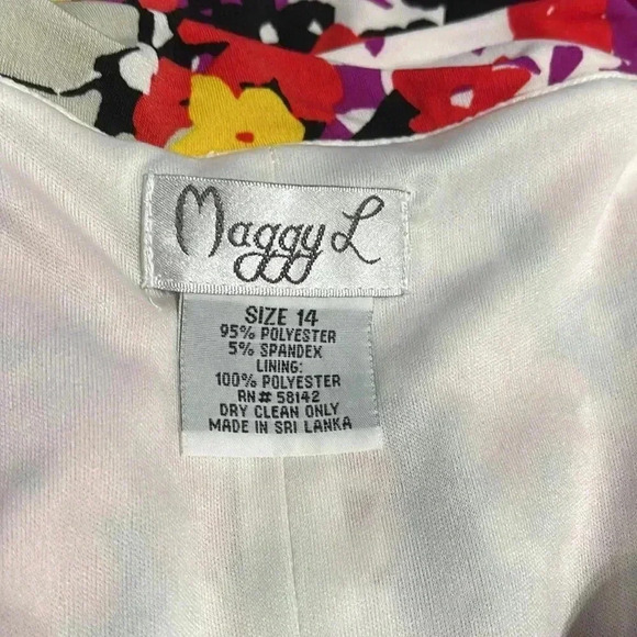 Maggy L Stunning floral Fit and Flare Dress - Picture 5 of 7